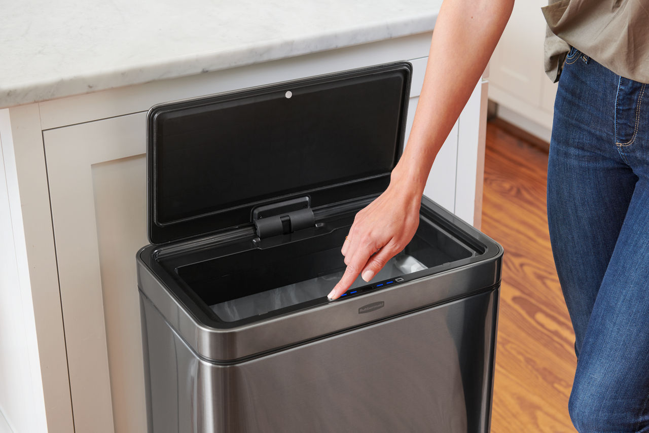 Elite™ Sensor Trash Can - US 1383